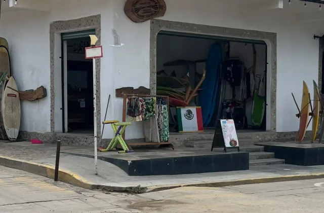 CENTRAL SURF SCHOOL